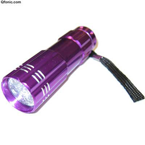 Ultra Bright LED Torch (Batteries included) - Purple