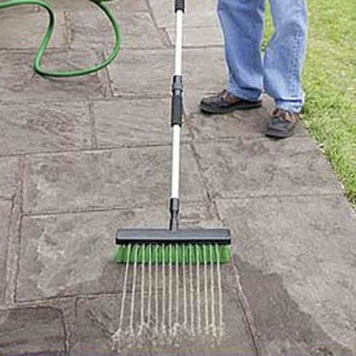 Sweep & Spray Garden Broom